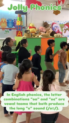 Rutu Patel on Instagram: "In English phonics, the letter combinations “oa” and “oe” are vowel teams that both produce the long “o” sound (/oʊ/).#jollyphonics #learning #jollyphonicsclasses #share #jollyphonicstrainer #phonics #jollyphonicstraining #classes #reading #kids"