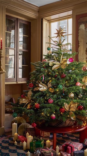 Mini trees can be just as magical – take a look to see our favorite small Christmas tree designs that feel as big and beautiful as a huge one 🎄 Credit to: @uniquehomestays @littlegreenepaintcompany @kitchenmakersburbidge @houseofjadeinteriors @neptunehomeofficial @shopmatalan @dobbiesgardencentres @pollywreford #Livingetc #DesignRadar #christmasdecor #christmastreeinspo | Livingetc