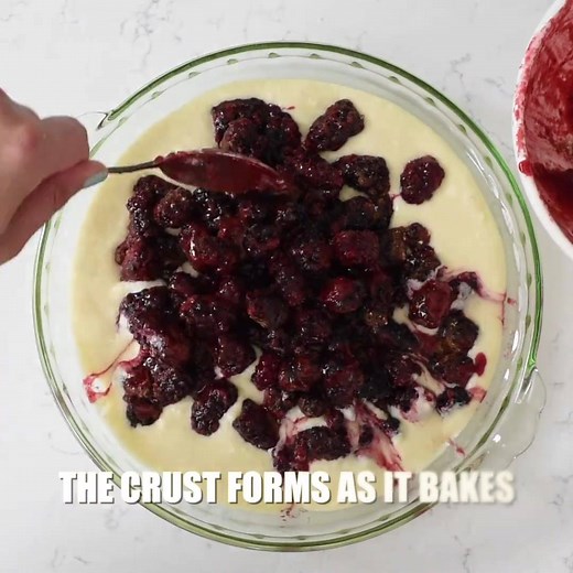 NEW!! If you think you can't make crust, think again. This CRAZY CRUST makes itself! http://www.crazyforcrust.com/2016/11/crazy-crust-berry-pie/ | CrazyforCrust