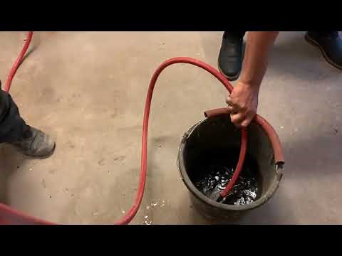 What happens when you flush a SpiroTrap dirt separator with magnet