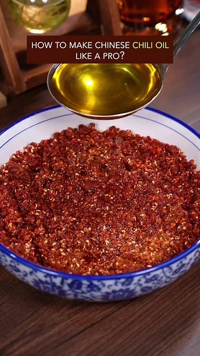 How to make Chinese chilli oil 🌶️🥵😋🔥 | FOOD Factory