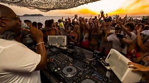 The wildest and coolest boat party on the island of Ibiza 2017. The official Boat party for Cream Ibiza, Pure Carl Cox and Hï ibiza. | Float Your Boat Ibiza
