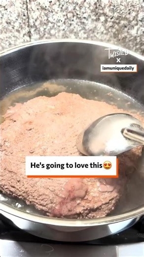 Cooking my husband a placenta 😍 #spaghetti #placenta #unusualrecipes