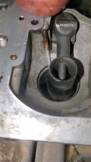 Suzuki Mehran engine carburetor spary checking ✔️ #instgram #followme #repair