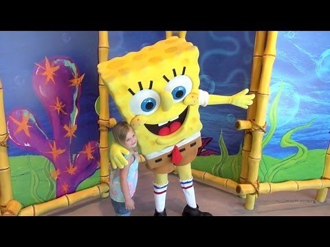 Spongbob SquarePants and Patrick Star Meet and Greet Universal Studios Florida Spongebob StorePants
