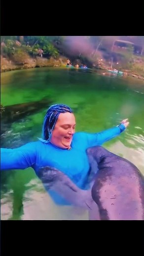 The Cutest Ocean Hug 🤗 | Friendly Manatee Facts You Won’t Believe