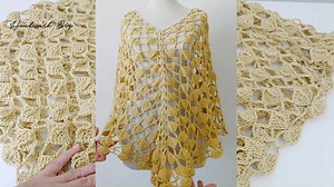 El poncho es una prenda que nunca se va de moda😉 Pueden tejer un poncho de verano como éste y también reemplazar la hebra por una más abrigada y tejer un distinguido poncho de invierno- #crochet #ganchillo #ponchocrochet | HandworkDiy