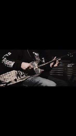 34 reactions · 8 comments | Fretless Three String Owl with Mojobone Slide 黎 #threestringguitar #slideguitar #puremichigan #mojoboneworks #driftwood #blues Highwood Guitars | Jason Mills | Facebook