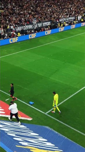 A explosão do Timão e da Fiel após o pênalti convertido pelo Breno Bidon! 💥🖤 #VaiCorinthians #Shorts