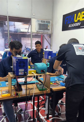 En la búsqueda de la EXCELENCIA, la CONSTACIA y la DISCIPLINA son CLAVE. Somos Fix Lab Academy. #maracay #academia #reparacion #cursos