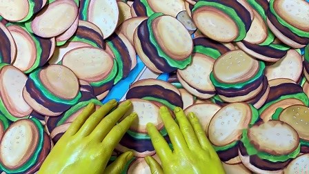 史莱姆看菜单准备做饭