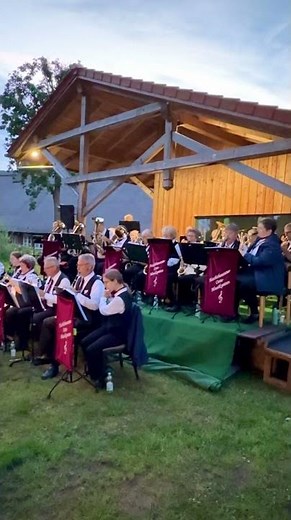 🎺 Hechthausener Oste-Musikanten 🎺 in Oldendorf - hier: "Böhmische Liebe" (3/3)