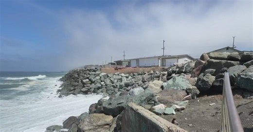 Pacifica activists pitch building artificial reef rather than seawall
