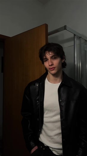 Video di nicolas (@nnicolascamerlengo) con i just wanna look good 4 u - cher