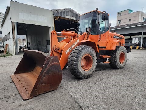 휠로더 두산 DL250 2008년식 상태특A급 원색(도색안함) 덤프높이 2.8M 페이로더 로우더중고