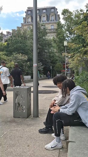 👻 sophie_75000 #microtrottoir #interview #microdesophie | SophieOnly1