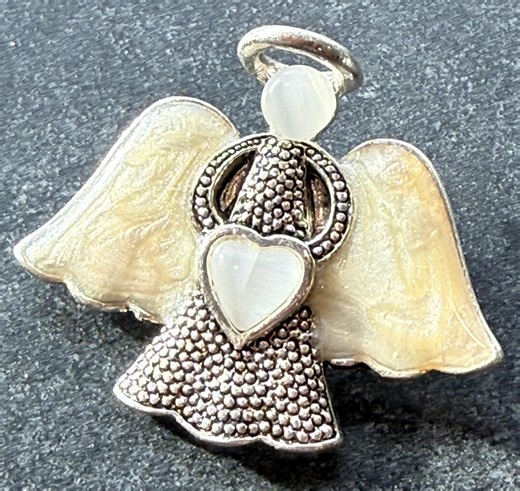 Brooch Pin VTG Silver Angel in Silver Tone W/ecru Enamel Wings and Heart - Etsy