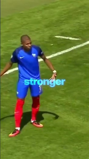 How Mbappé Controls the Ball at Full Speed 🥶⚡ #mbappe #football