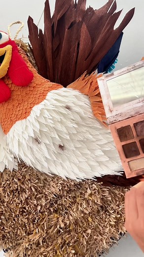 Im no pro at 3D piñatas, but I've learned a neat trick to add depth and dimension to my 2D-style creations. If you're new to piñata making or feeling intimidated by 3D designs, this technique is perfect for easing into the craft! Give it a try and let me know how it goes! #diypinata #howtomakeapinata