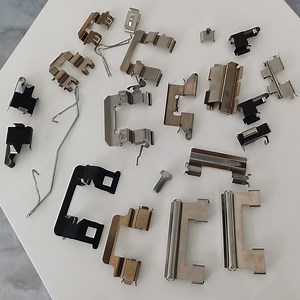 [Hot Item] Auto Spare Parts Brake Calipers Clips Disc Break Pad Accessories Abutment Hardware Kit