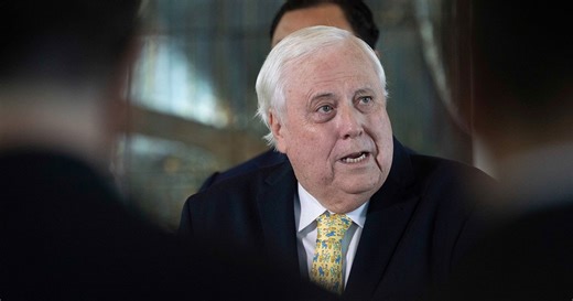 Clive Palmer claims Steve Bannon 'lied' about political ads