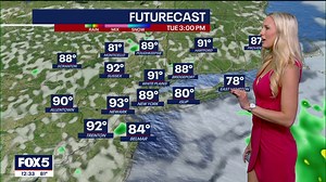 MONDAY FORECAST⛈⛈ - Flood Watch for most of the tri-state area until midnight - Showers & thunderstorms late afternoon and evening - Rain chances all through the week | Liv Johnson