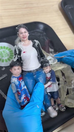 Buying a scanning device can open a figurine shop. #realisticfication #fullcolor3dprinting #3d