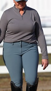 Game Changing Breeches 💙🔥 Trust us they won't disappoint... The Cavalleria Toscana American Full Grip Ladies Breeches: ✔️Super soft ✔️Super stretchy ✔️Super breathable ✔️Close fit for comfort ✔️Great for all body shapes ✔️High waist fit Get yours today! ➡️ https://mybreeches.com/collections/cavalleria-toscana/products/cavalleria-toscana-american-breeches-full-grip | Mybreeches.com