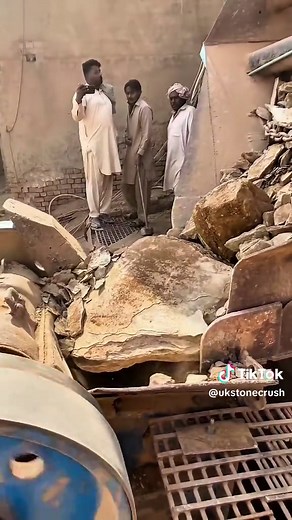 World biggest rock crush by crusher machine