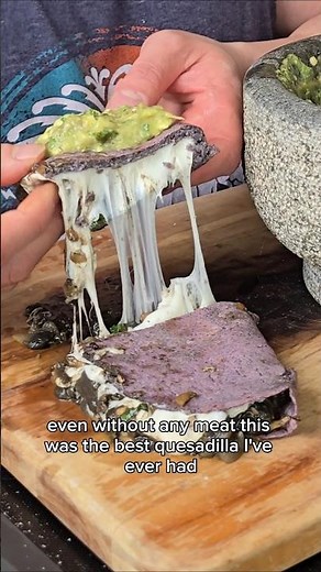 🌽 Traditional Huitlacoche Quesadilla Attempt by Korean #quesadillas #mexicanfood #cooking