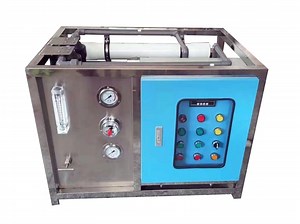 [Hot Item] Solar Powered Swro Seawater Sea Water Desalination Plant Price Industrial RO Reverse Osmosis Mineral Water Drinking Water Treatment Plant