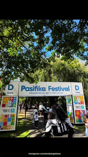 Pasifika Day was pretty good yesterday! It’s been ages since I last went. The weather was lovely and sunny. It was great to see all the Polynesians, Micronesians and Melanesians come together to celebrate and embrace our cultures. I had to wait an hour in line to get an island food plate, but it was worth it! I ate it all because the flavours reminded me memories. Watching the a few island culture dances are great! Fruit drink otai was refreshing! #polynesian #pasifika #nz #melanisian_vibes🇫🇯�