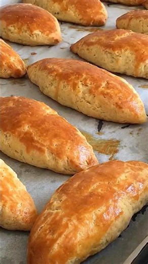 🔥 EASY, MELT-IN-YOUR-MOUTH HOMEMADE YEAST-FREE POGACA RECIPE✅😋 READY IN A FLASH!💯 #pastry #shorts
