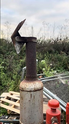 🔥 Wisconsin V4 petrol engine running and back firing 🔥