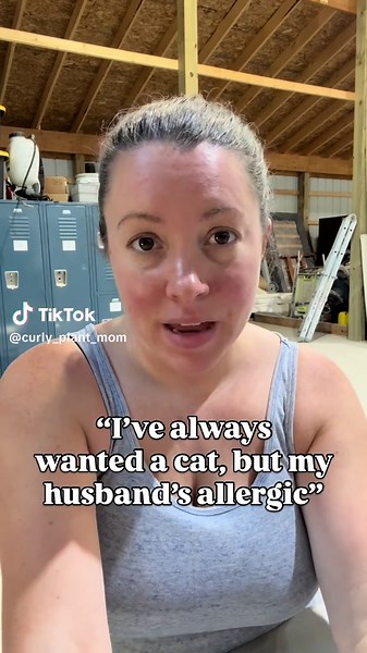 Embracing Life with Barn Cats: A Cat Mom's Journey