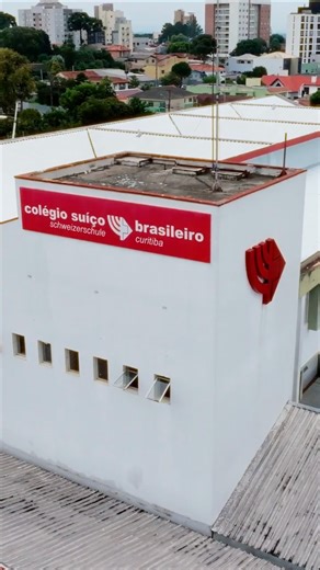 TOTVS on Instagram: "A Associação Escola Suíço-Brasileira (AESB), referência em educação bilíngue de excelência no Brasil, modernizou sua gestão educacional, administrativa e de recursos humanos com o apoio da tecnologia TOTVS. Com o App Meu Educonnect, a instituição tornou seus processos mais ágeis e eficientes, proporcionando um atendimento dinâmico e fortalecendo a proximidade com os alunos. 🔗 Conheça mais sobre essa parceria de sucesso assistindo ao vídeo completo pelo link da bio."