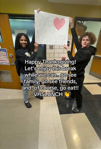 vhslunch’s favorite holiday of the year🦃😋 #vhs #fyp #mariah #schoolreview #schoollife #special #famous