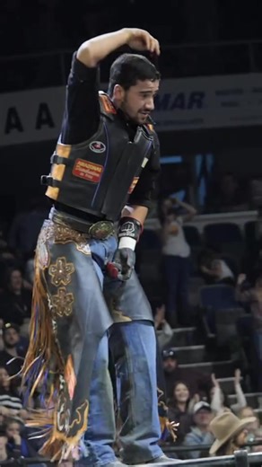 @PoorBoyMedia catching a sweet video of blue magic going 89.5 in the short round of Lethbridge #pbrcanada