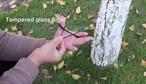 Glass Breaker Bracelet, 2PCS Window Breaker Bracelet Car Escape Tool, Wristbands Tempered Safety Window Breaker, Escape from the Side or Rear Window