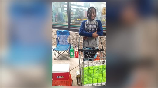 Man arrested after allegedly stealing money from 12-year-old selling snacks in Naranja