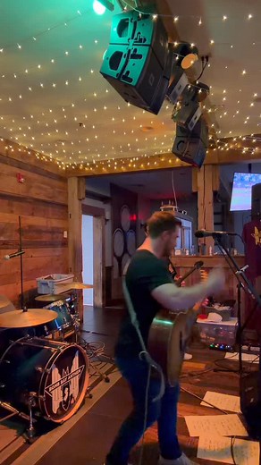 Scorched Earth acoustic at @thebarn_nj_ | Bomb Bay Anthem