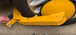 How to remove a common Amazon-bought car boot