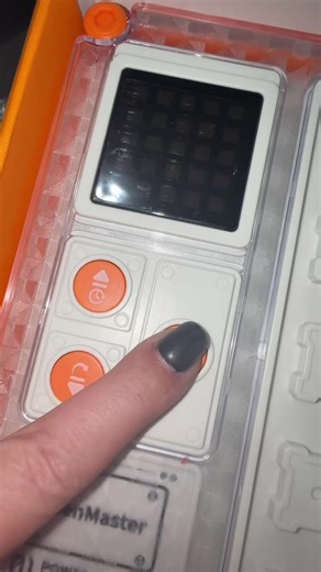 One of those toys that looks fun but secretly teaches so much. This STEM electronics kit lets kids build real circuits, explore cause-and-effect, and stay engaged without screens. The fact that there are 500 projects makes it feel like a smart long-term pick for curious kids. 🧠⚡️ #STEMToys #EducationalToys #KidsLearning #ScreenFreeKids #ElectronicsForKids @ShenMaster