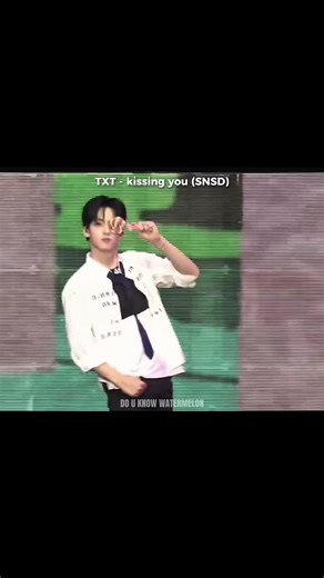 TXT Dancing to SNSD's Kissing You