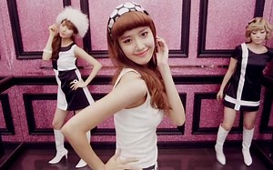 允儿-Hoot个人版官方MV Girls' Generation  (Hoot)' MV (YOONA Ver.)