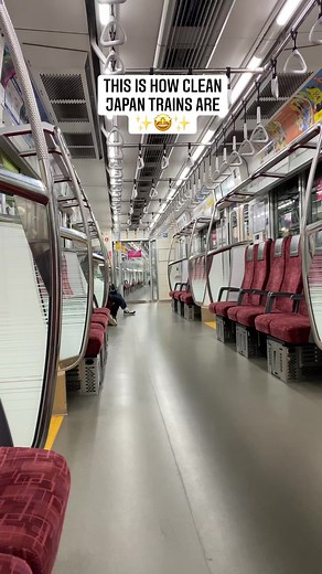 18 reactions | Look how clean the trains in Japan are ✨朗✨#metro #subway #tokyo #japan #train #tokyo #japan #tokyojapan #subwaytrain #japanexperience #japantravel #tokyotrain #japantrain #expresstrain #visitjapanjp #visitjapan #tokyotokyo #japantour #instajapan #japanstyle　#東京メトロ #東京 #日本 #電車 #地下鉄 #reels #reelsfb #reelsvideo #reelsviral | Touchdown Tokyo | Facebook