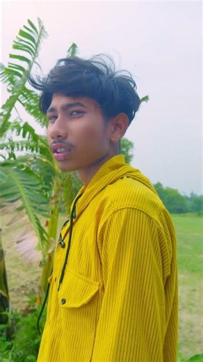 😂 “আমি তো ফল ফেলাইনি… ফল দিয়ে জুস বানাইছি!” 🥤🔥 | Funny Bangla Short #funny #comedy #comedyvideo