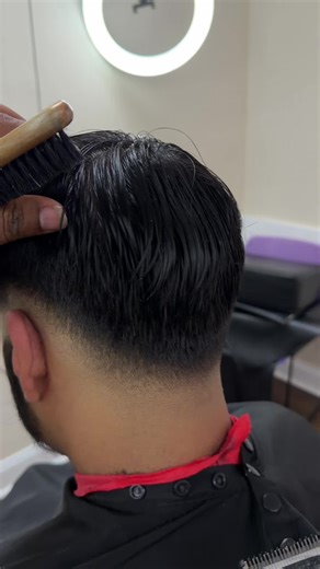 Cómo cortar el cabello hacia arriba: Tutorial de Fast Fade