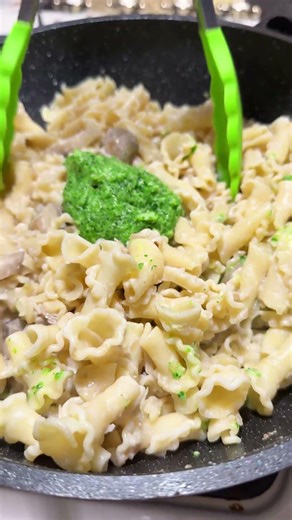 Campanelle mit Pesto, die auf der Zunge schmelzen! 🤤🔥 #ASMRFood #PastaLiebe #LeckeresEssen