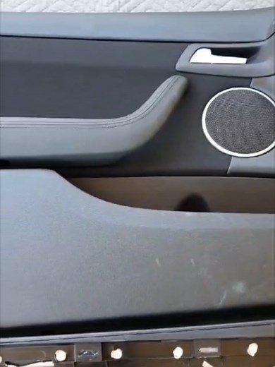 Holden VE Commodore Door Trim Fix